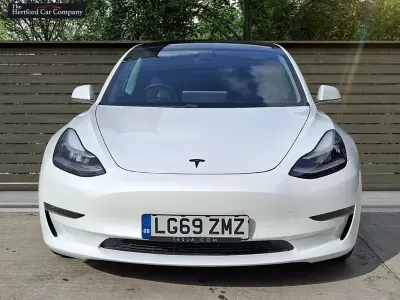 Używany Tesla Model 3 Performance 330 kW (449 KM) 2019 Sedan/Limuzyna