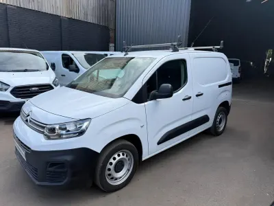 Used Citroën Berlingo 100 HP (73 kW) 2023 White MPV