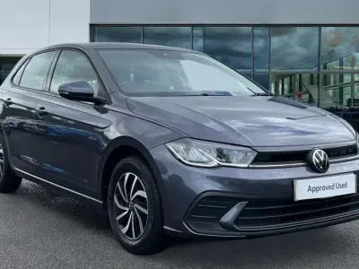 Used VW Polo Life 95 HP (69 kW) 2023 Smokey grey metallic Hatchback