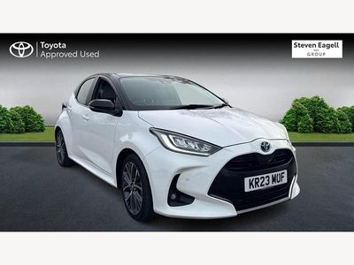 Used Toyota Yaris Hybrid 116 HP (85 kW) 2023 White Hatchback