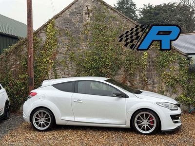 White Used 2014 Renault Mégane Coupé Trophy Coupe | £14,948
