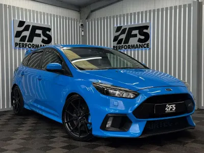 Used Ford Focus RS 350 HP (257 kW) 2016 Blue Hatchback
