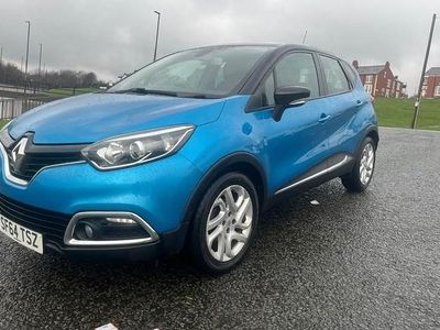 Used Renault Captur Dynamique 90 HP (66 kW) 2014 Blue SUV