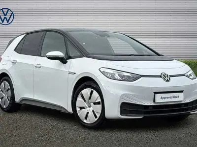 Used VW ID.3 Pure 110 kW (150 HP) 2022 White Hatchback