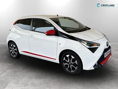 Used Toyota Aygo Trend 71 HP (52 kW) 2020 White Hatchback