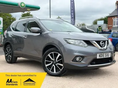 Usado Nissan X-Trail N-TEC 130 CV (95 kW) 2015 Gris SUV