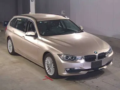 Used BMW 320 Luxury Line 2015 Gold Sedan
