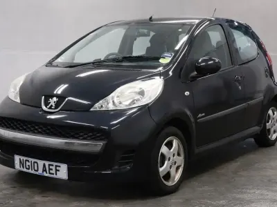 Second-hand Peugeot 107 Allure 68 CP (50 kW) 2010 Negru Hatchback