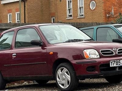 Used Nissan Micra S 60 HP (44 kW) 2001 Red Hatchback