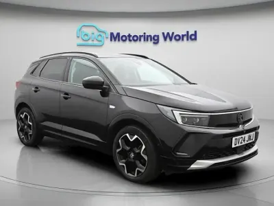 Used Vauxhall Grandland X Ultimate 130 HP (95 kW) 2024 Black SUV