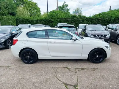 Used BMW 116 Sport Line 2013 White Hatchback