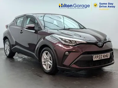Używany Toyota C-HR 122 KM (89 kW) 2022 Purpurowy SUV
