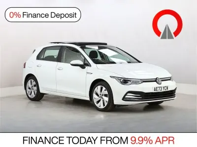 Used VW Golf VIII Style 150 HP (110 kW) 2023 White Hatchback