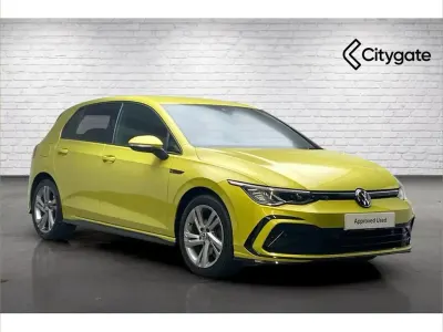 Used VW Golf VIII R-line 150 HP (110 kW) 2022 Yellow Hatchback