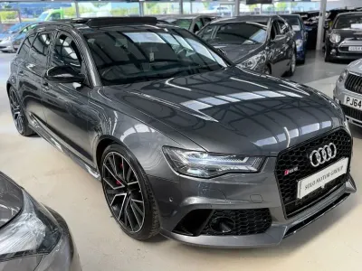 Begagnad Audi RS6 Performance 2017 Grå Kombi