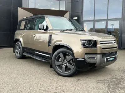 Used Land Rover Defender HSE Dynamic 250 HP (183 kW) 2022 Brown SUV