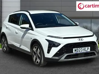 Begagnad Hyundai Bayon Premium 2023 Vit SUV