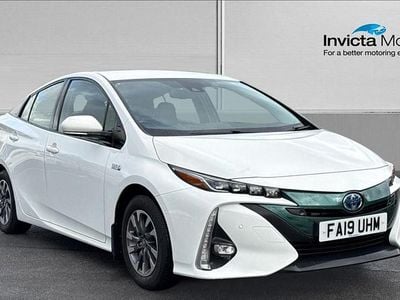 White Used 2019 Toyota Prius Hatchback | £15,000 (Fair price)