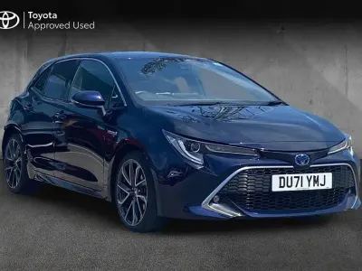 Used Toyota Corolla 120 HP (88 kW) 2021 Blue Hatchback