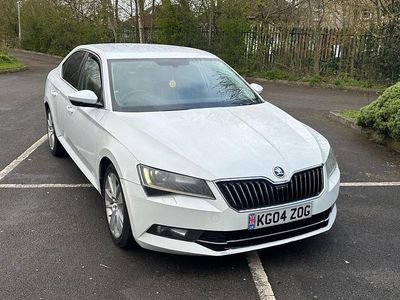 Used Skoda Superb SE L Executive 190 HP (139 kW) 2017 White Hatchback