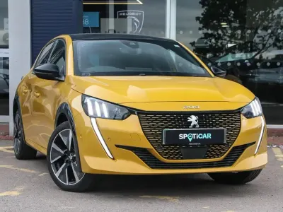 Occasion Peugeot e-208 GT 100 kW (136 ch) 2022 Jaune Citadine