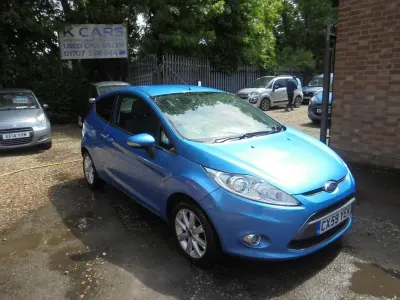 Second-hand Ford Fiesta Zetec 96 CP (70 kW) 2009 Albastru Hatchback