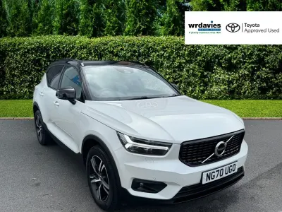 Used Volvo XC40 R-Design 2020 Pearl white SUV