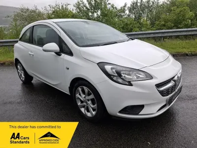 Used Vauxhall Corsa Excite 90 HP (66 kW) 2015 White Hatchback