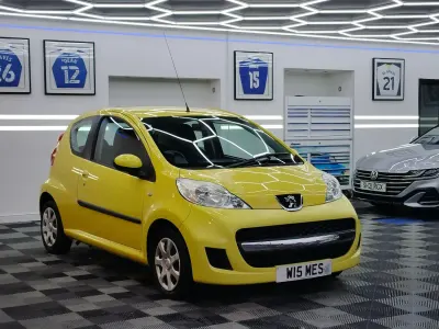 Used Peugeot 107 68 HP (50 kW) 2009 Yellow Hatchback