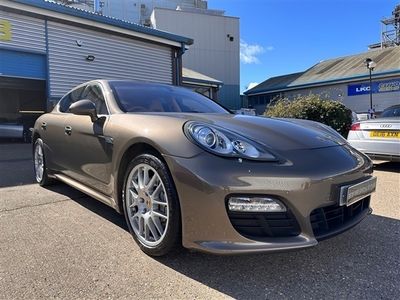 Porsche Panamera 4S