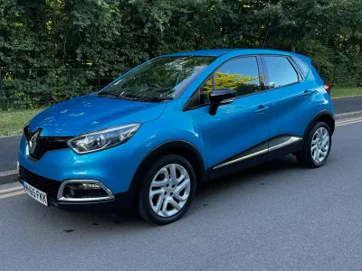Used Renault Captur Dynamique 90 HP (66 kW) 2015 Blue SUV