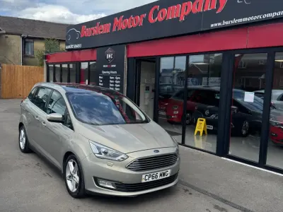 Used Ford Grand C-Max Titanium X 120 HP (88 kW) 2017 Red MPV