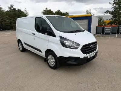 Used Ford Transit Custom 105 HP (77 kW) 2019 White Van