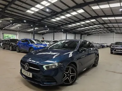 Usado Mercedes A250 Executive 218 HP (160 kW) 2022 Azul Sedan