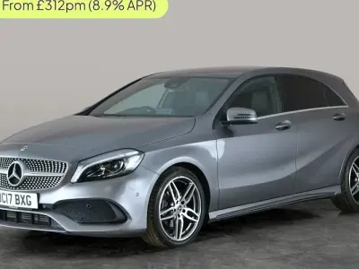 Begagnad Mercedes A180 AMG Line Premium 122 HK (89 kW) 2017 Grå Halvkombi