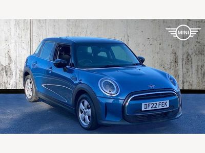 Used Mini Cooper Classic 134 HP (98 kW) 2022 Blue Hatchback