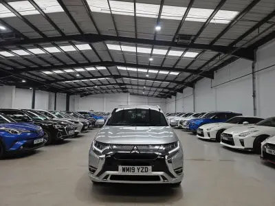 Used Mitsubishi Outlander P-HEV 2019 Silver SUV