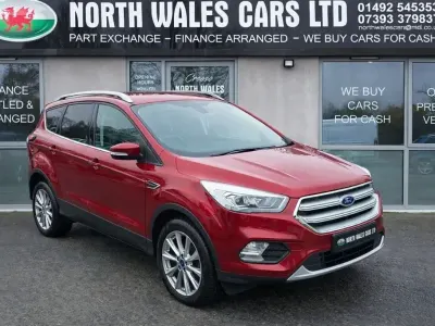 Usado Ford Kuga Titanium 120 CV (88 kW) 2019 Rojo SUV