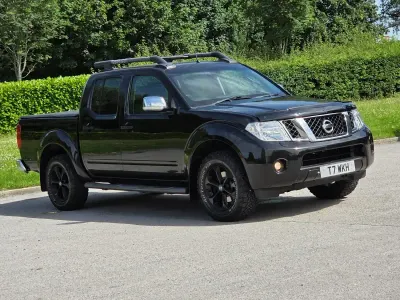 Used Nissan Navara Tekna 2014 Black Pickup