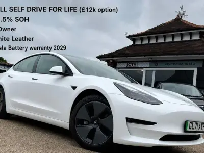 Used Tesla Model 3 Long Range RWD 258 kW (351 HP) 2021 White Sedan
