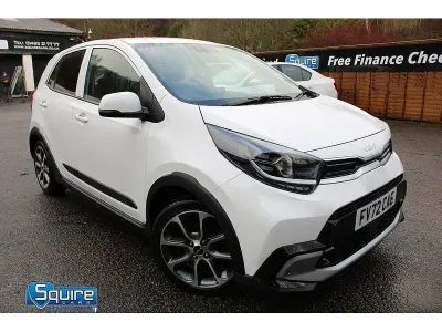 Second-hand Kia Picanto X-Line 67 CP (49 kW) 2022 Alb Hatchback