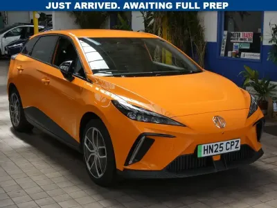 Used MG MG4 EV Trophy 63 kW (87 HP) 2025 Orange Hatchback
