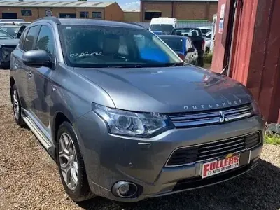 Used Mitsubishi Outlander P-HEV 2015 Grey Estate