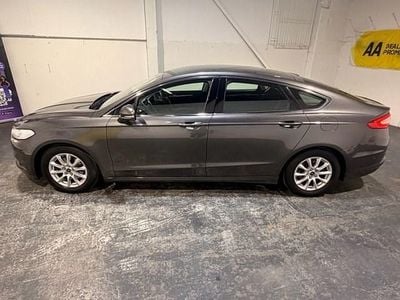 Used Ford Mondeo Titanium 120 HP (88 kW) 2015 Grey Hatchback