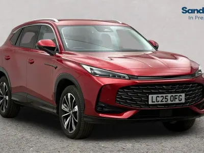 Usado MG HS Trophy 169 HP (124 kW) 2024 Vermelho SUV