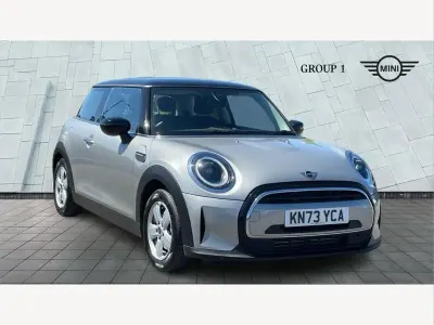 Begagnad Mini Cooper Classic 136 HK (100 kW) 2023 Silver Halvkombi
