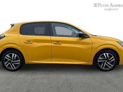 Used Peugeot 208 Allure+ 99 HP (72 kW) 2023 Yellow Hatchback