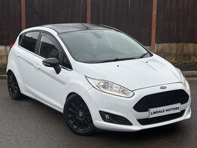 Used Ford Fiesta Titanium X 140 HP (102 kW) 2014 White Hatchback