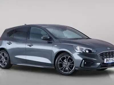 Used Ford Focus ST-Line 125 HP (91 kW) 2021 Grey Hatchback