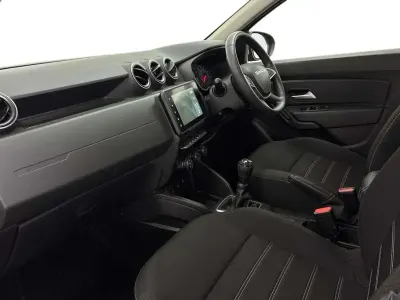 Second-hand Dacia Duster Expression 88 CP (64 kW) 2023 Portocaliu SUV